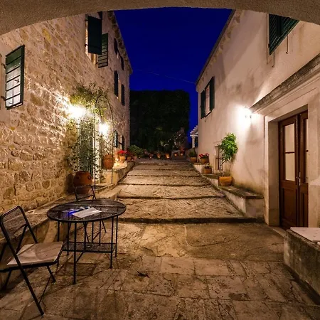 Seaside Holiday House Novigrad - 18162