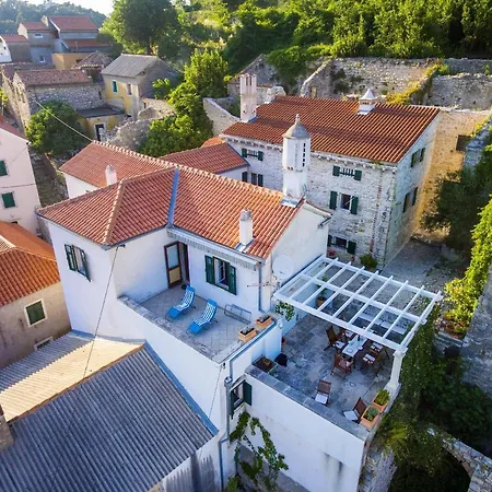 Seaside Holiday House Novigrad - 18162 *