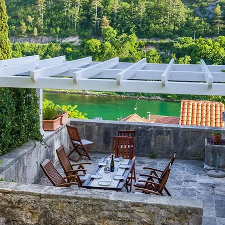 Seaside Holiday House Novigrad - 18162 Ferienhaus Novigrad (Dalmatia)
