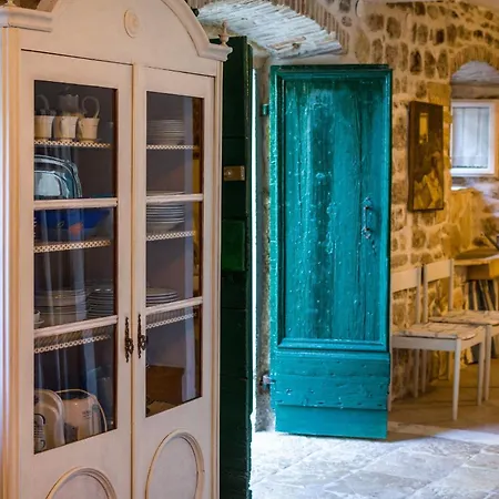 Seaside Holiday House Novigrad - 18162 펜션